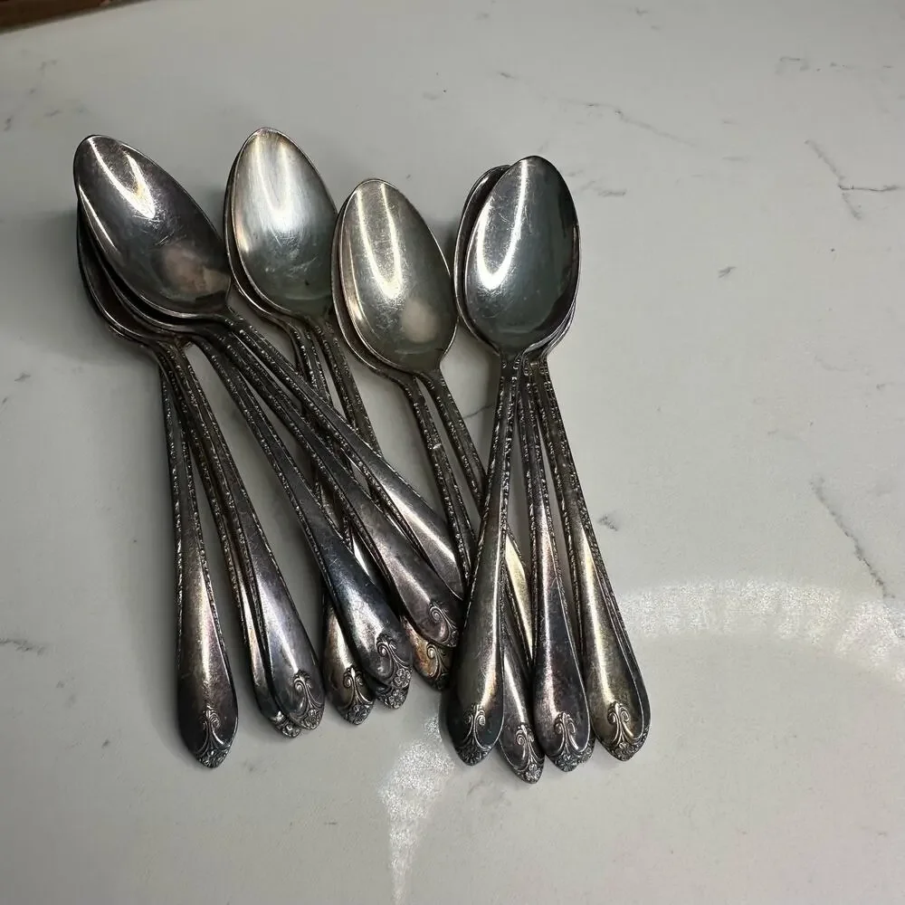 Rogers & Sons International Silver Flatware in Exquisite Pattern 1940s 43 pc